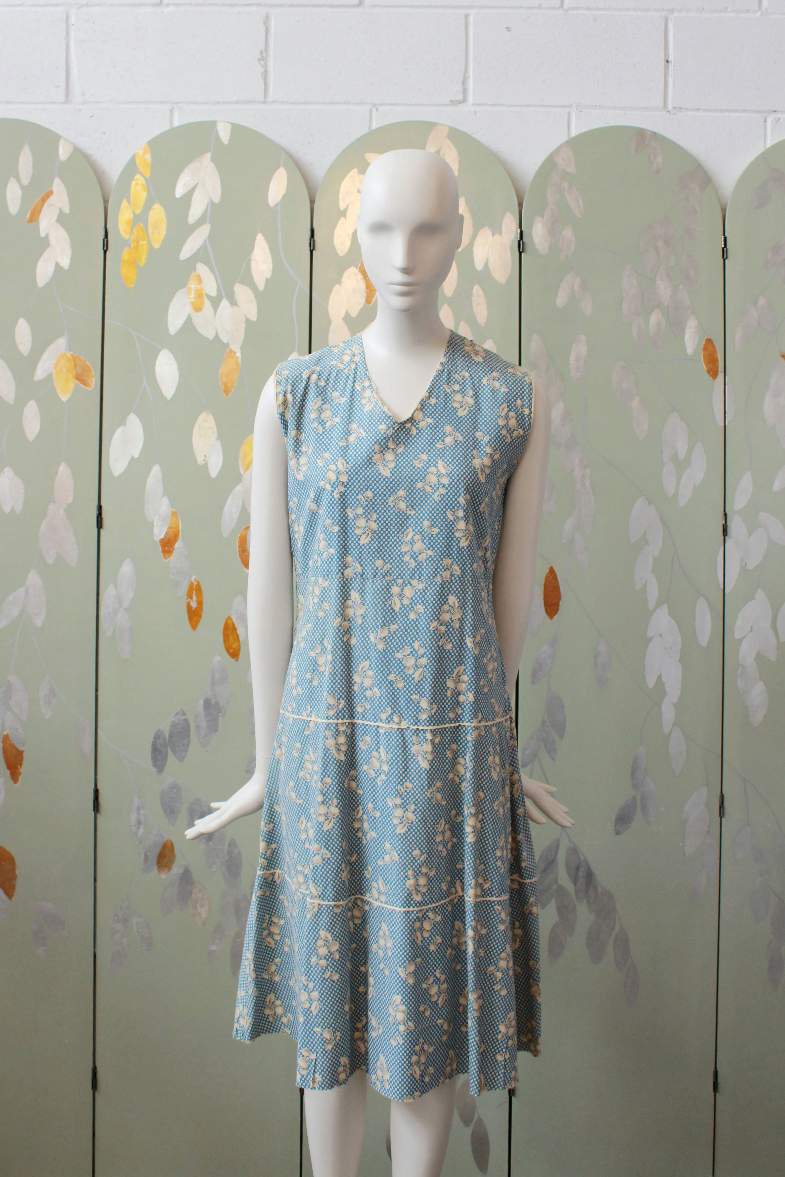 1920s Sleeveless Polka Dot Floral Dress, Daytime Flapper Dress