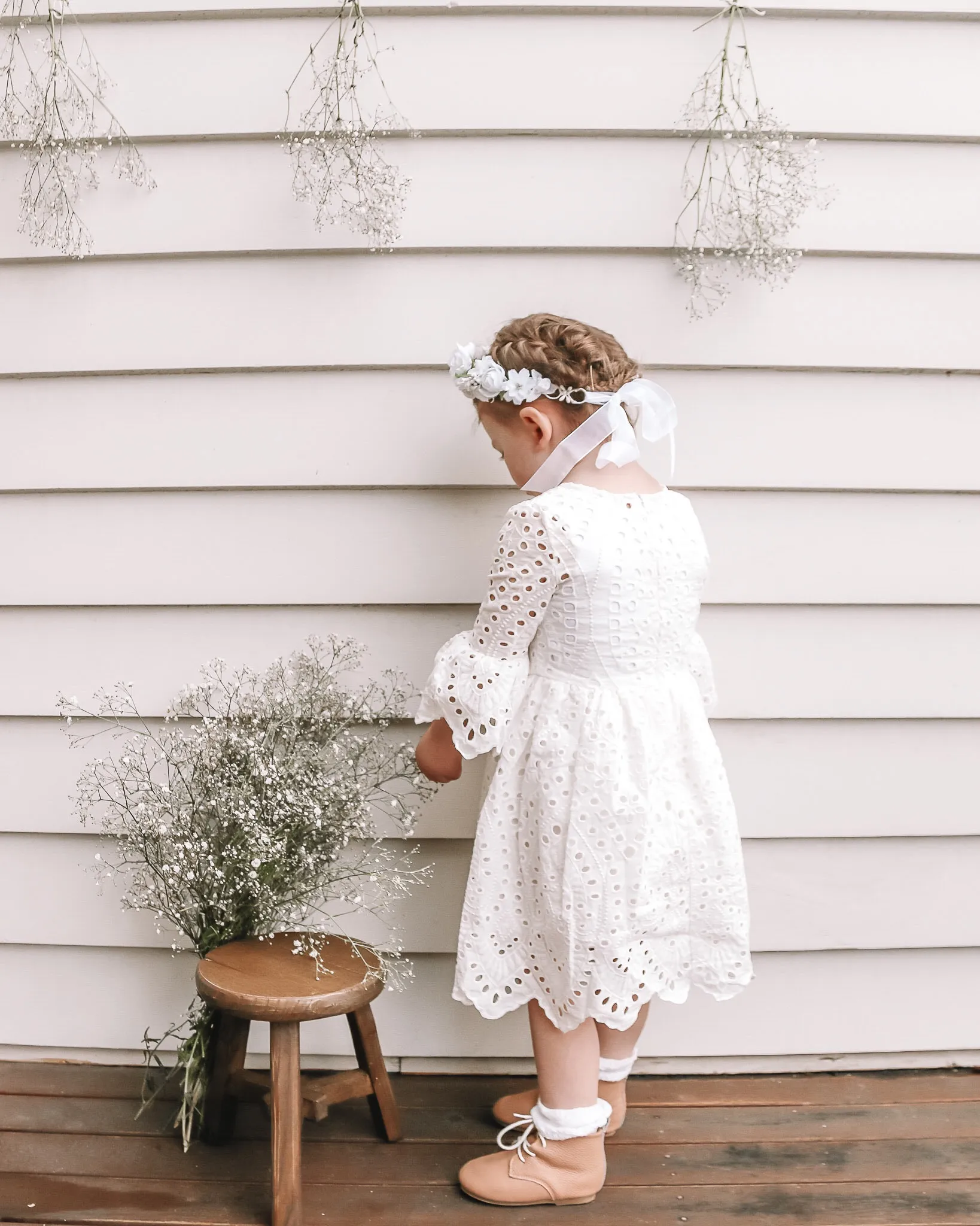 A-line Round Neck Long Sleeves Lace Flower Girl Dresses, FG0158