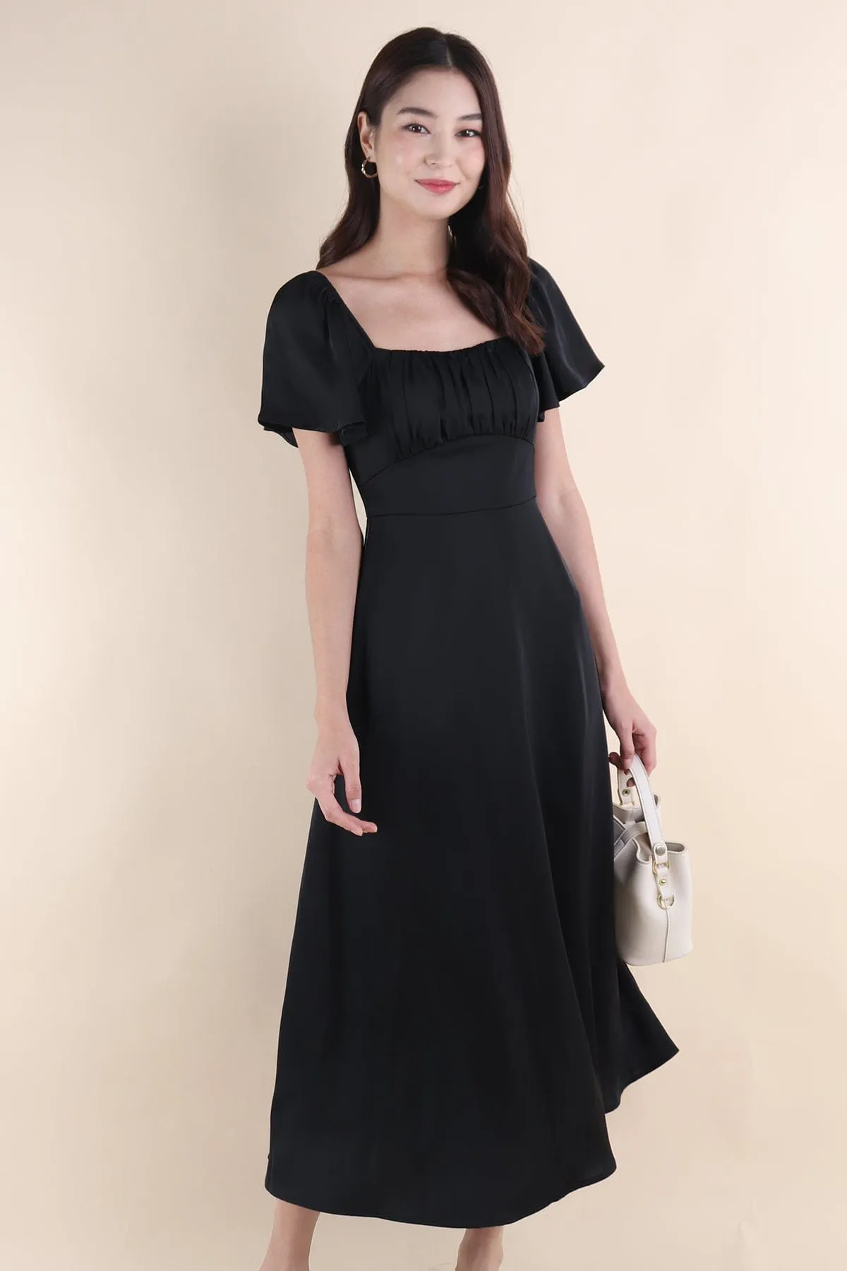 CARMELLIA FLUTTERS MAXI DRESS IN BLACK