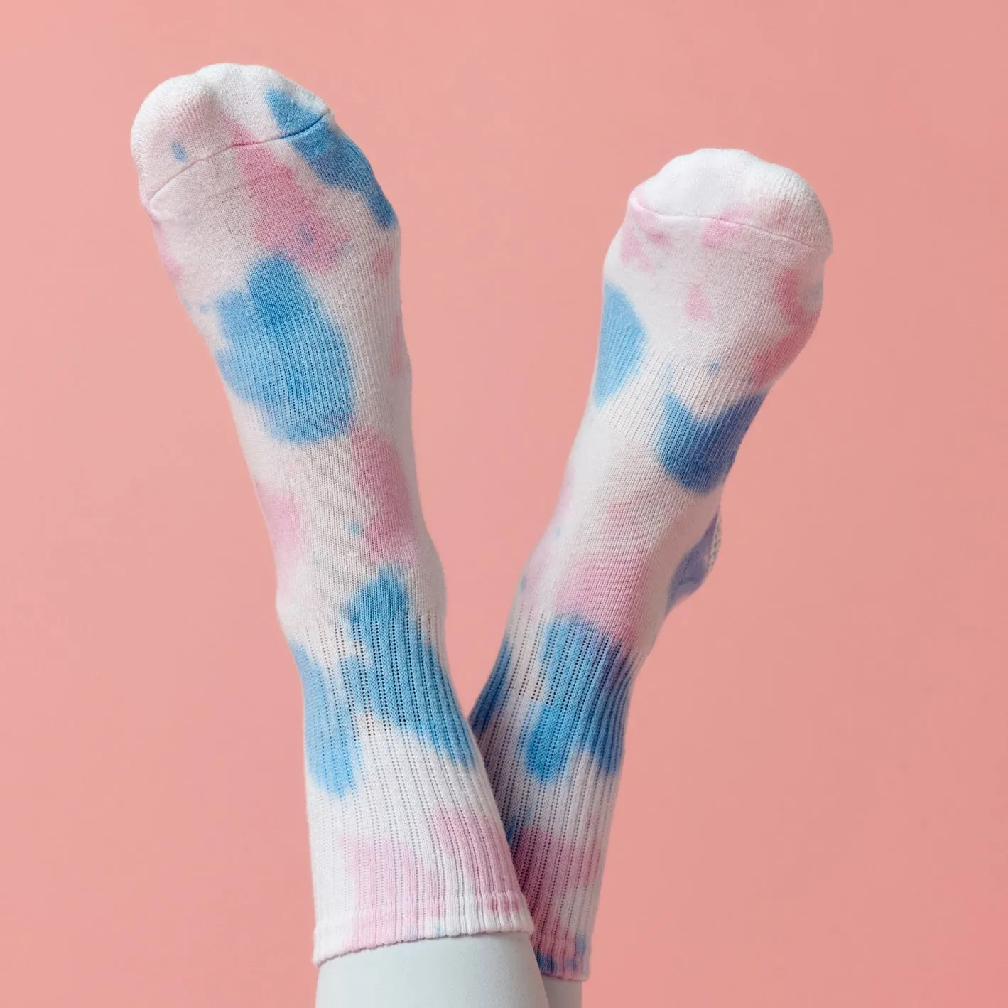 Crew Tie-Dye Grip Socks (Barre / Pilates)