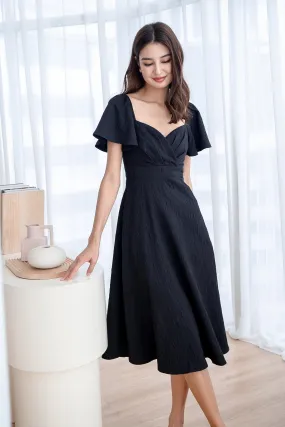 FIORA SLEEVE MIDAXI DRESS IN BLACK