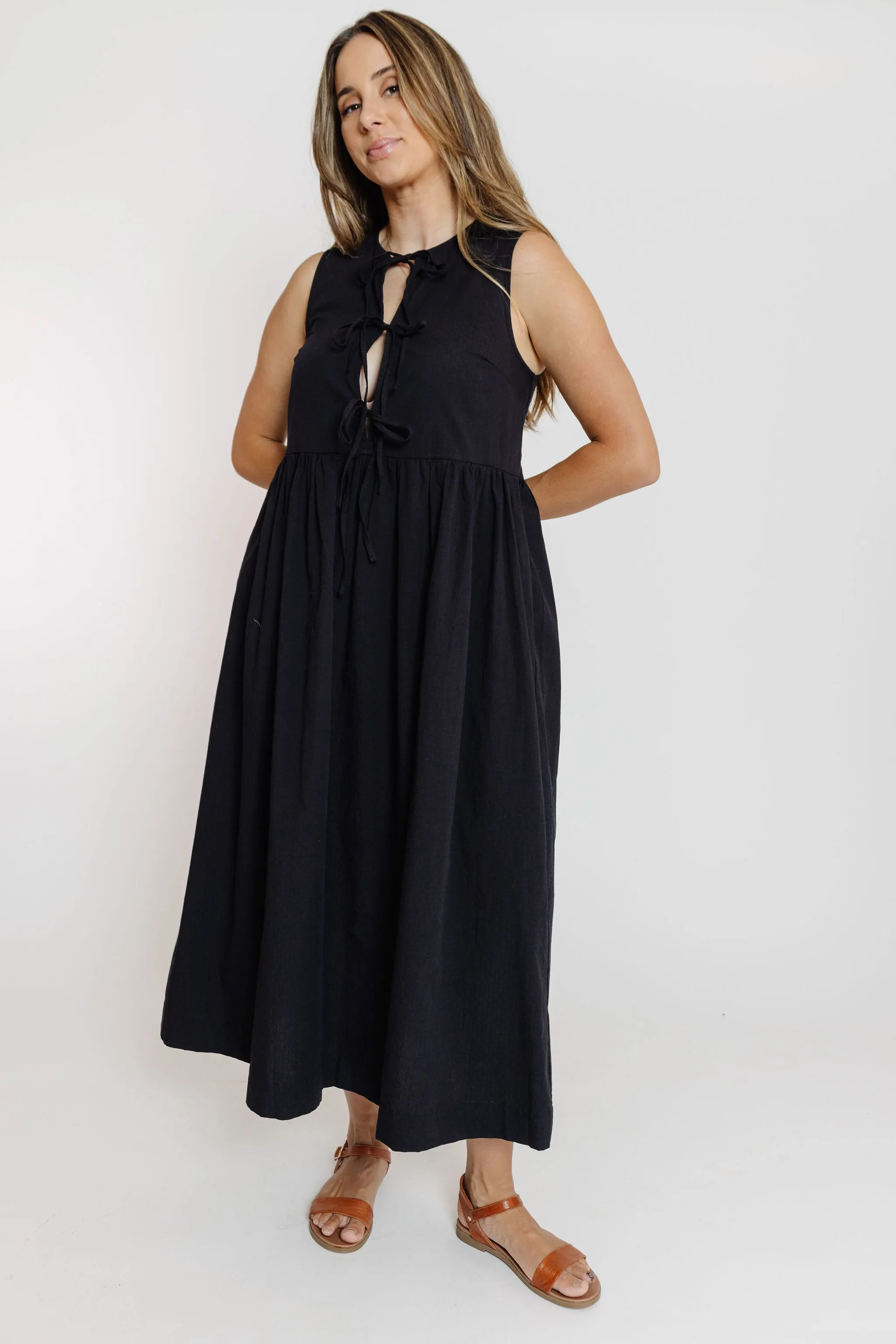 Sun Valley Dress in Black