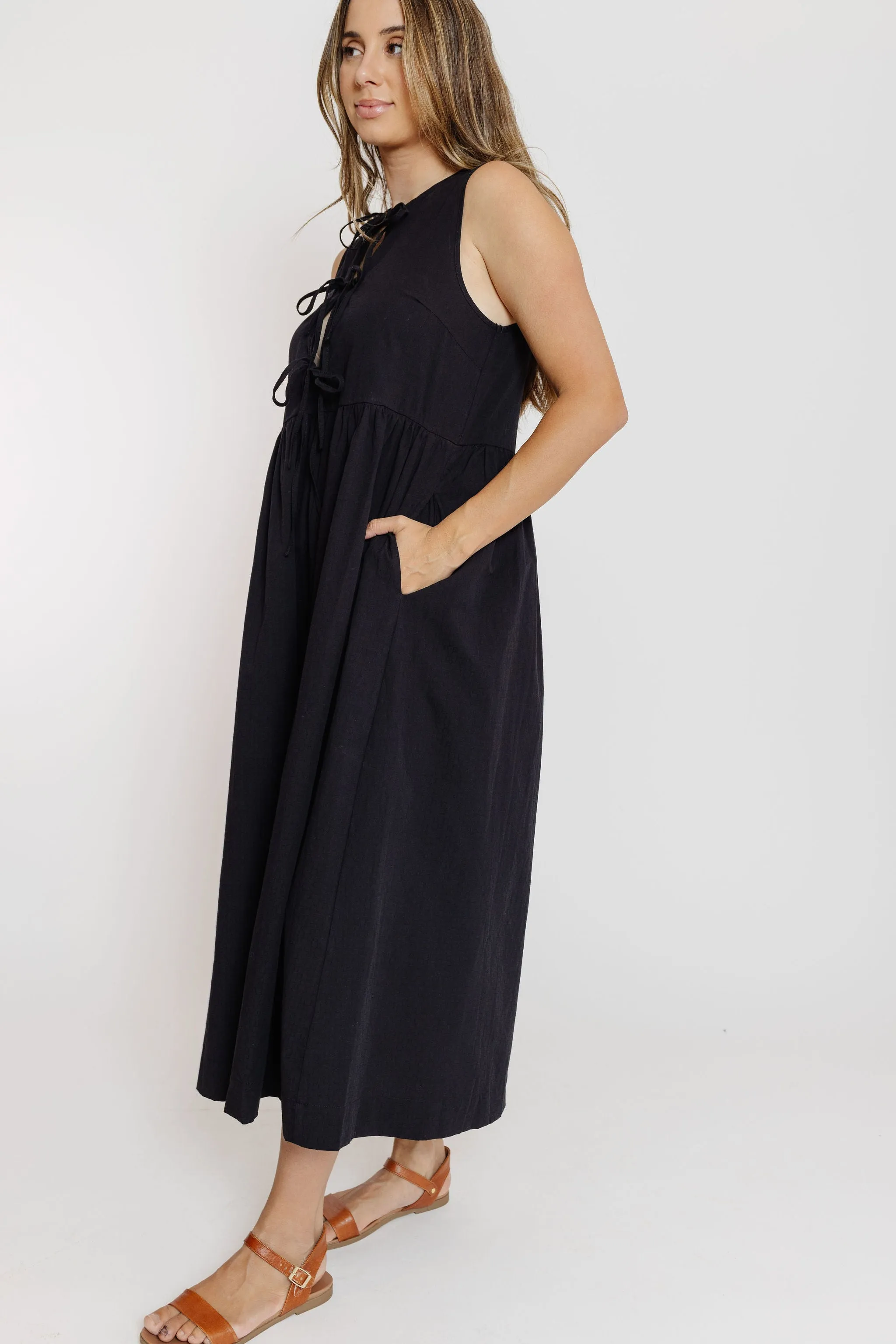 Sun Valley Dress in Black